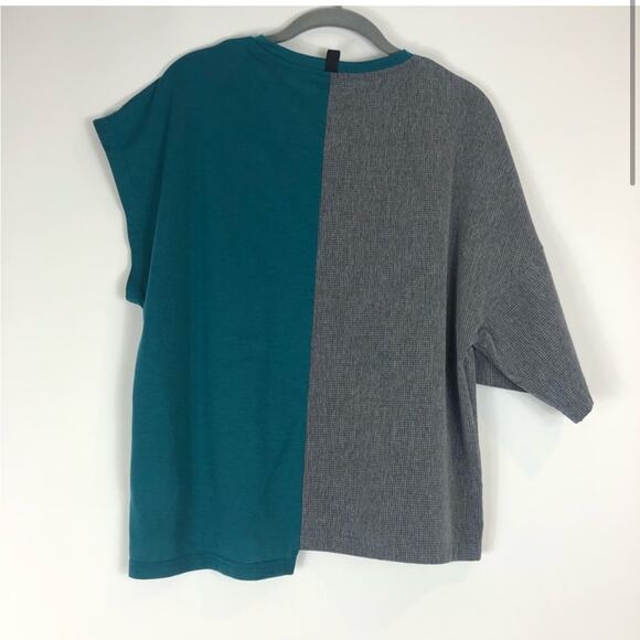 Reebok speed wick green and grey asymmetrical t shirt - Picture 3 of 6